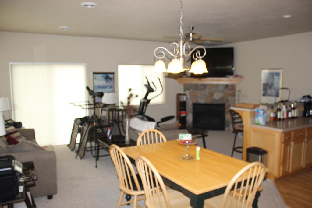 20 Shanty Road, Unit 203 Algoma, WI 54201 - Photo 3 of 15