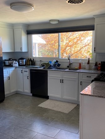 70 Bemis Road Holyoke, MA 01040 - Photo 6 of 28