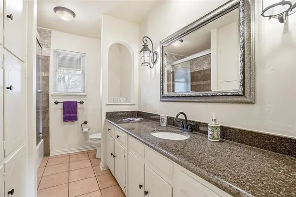 $640,000 | 7208 Tamarack Road, Benbrook, TX 76116