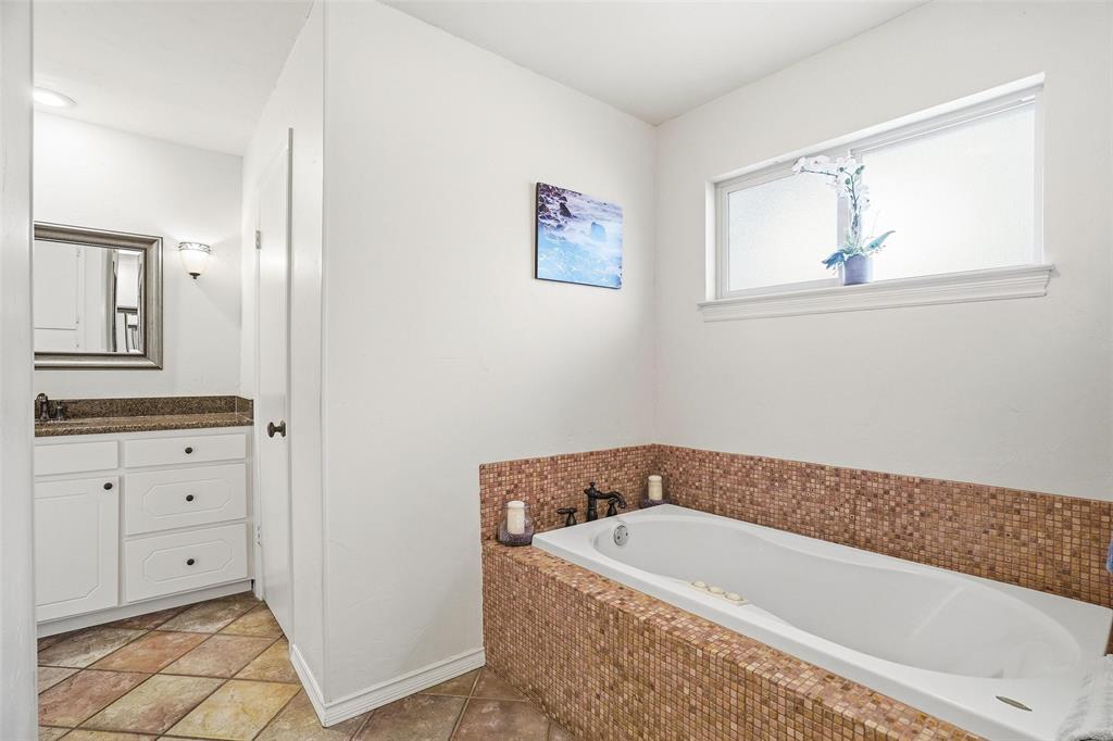 7208 Tamarack Road Benbrook, TX 76116 - Photo 21 of 39