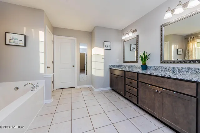 $354,000 | 404 Rolling Acres Drive, Kathleen, GA 31047