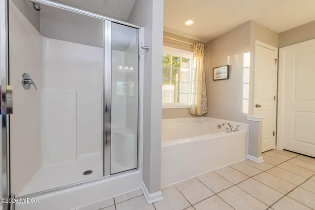 $354,000 | 404 Rolling Acres Drive, Kathleen, GA 31047