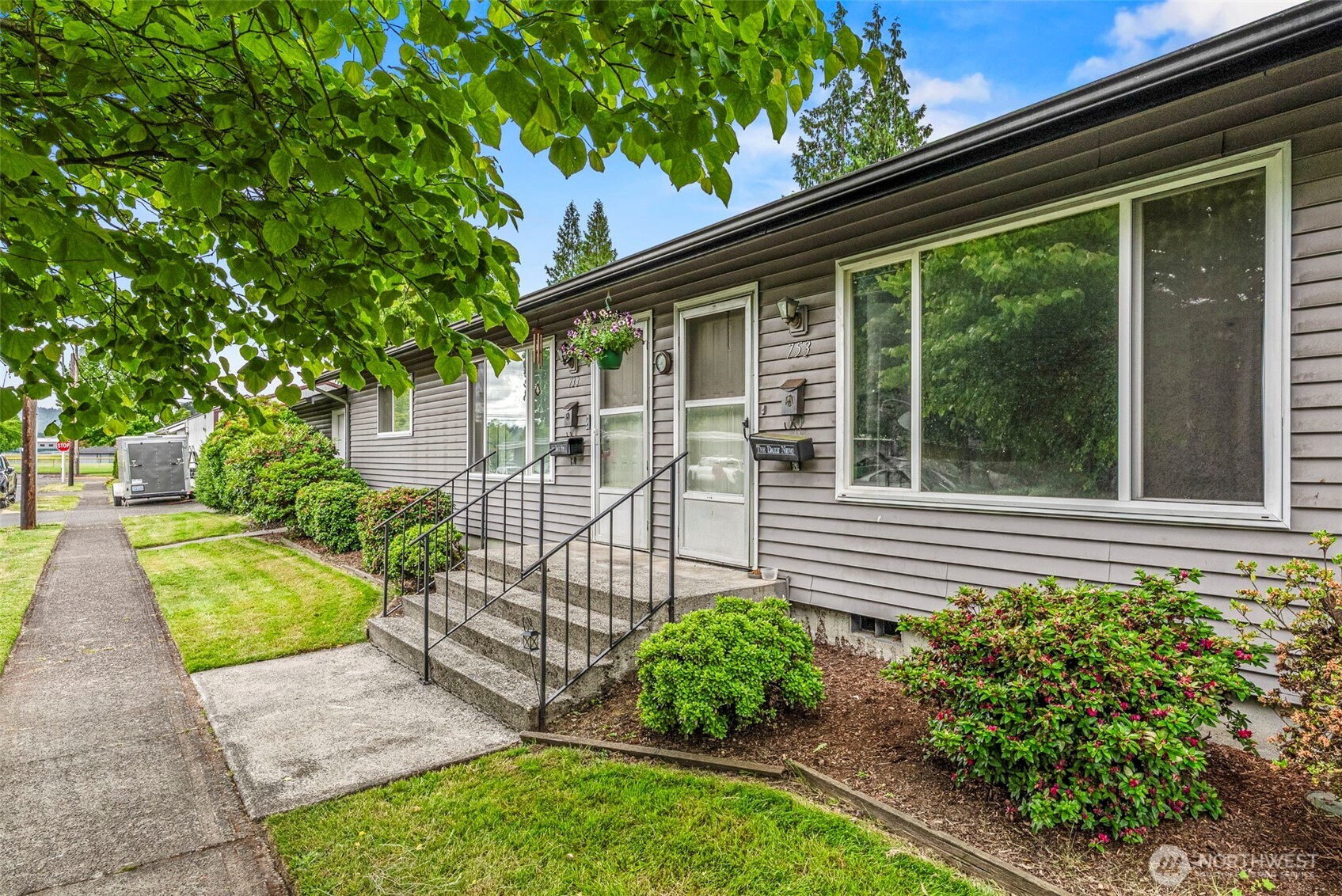 733 Delaware Street Longview, WA 98632 - Photo 9 of 24