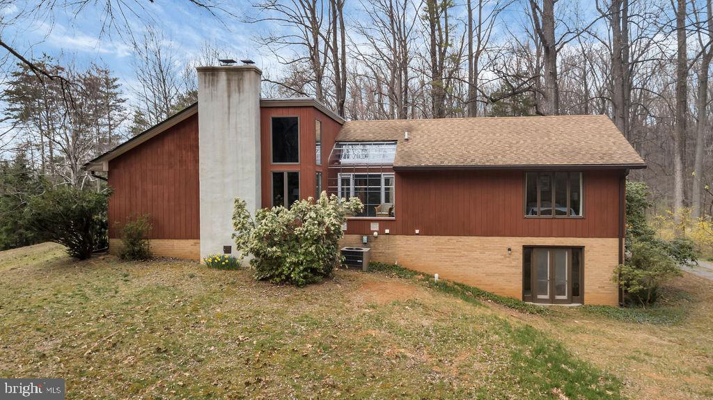 1493 Smith Run Road Bentonville, VA 22610 - Photo 4 of 40 Gallery Image 4