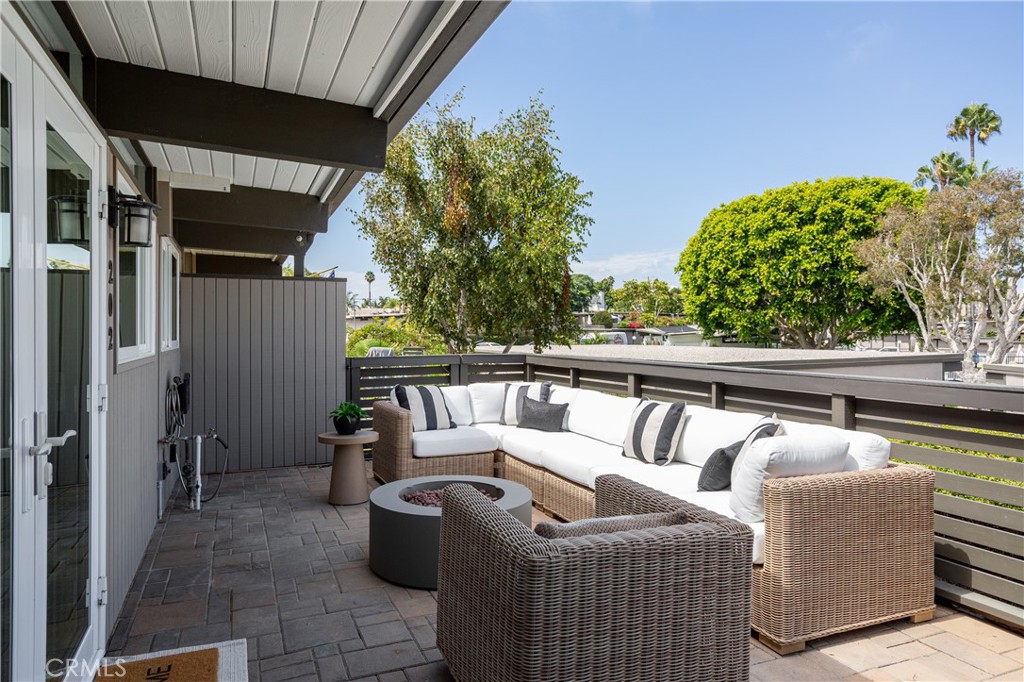 202 Del Gado Road San Clemente, CA 92672 - Photo 13 of 16