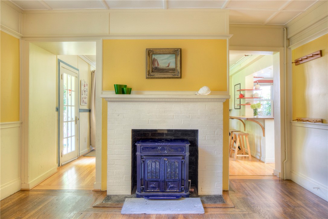 24 Old Beach Road Newport, RI 02840 - Photo 11 of 24