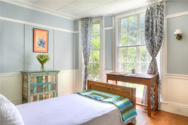 $2,190,000 | 24 Old Beach Road, Newport, RI 02840