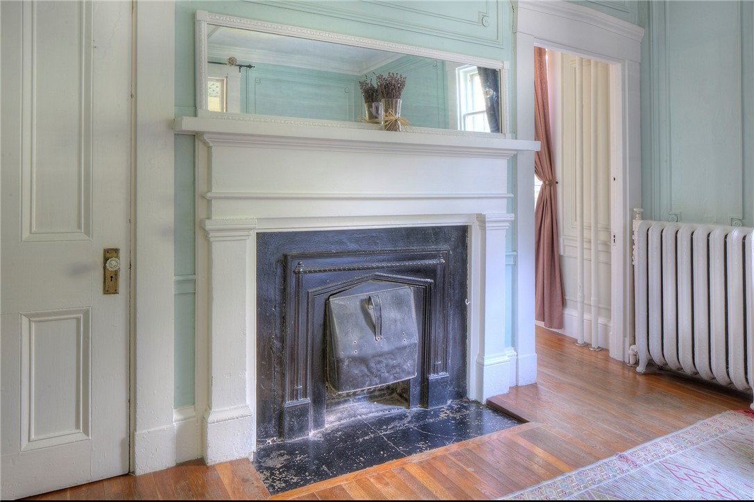 24 Old Beach Road Newport, RI 02840 - Photo 15 of 24