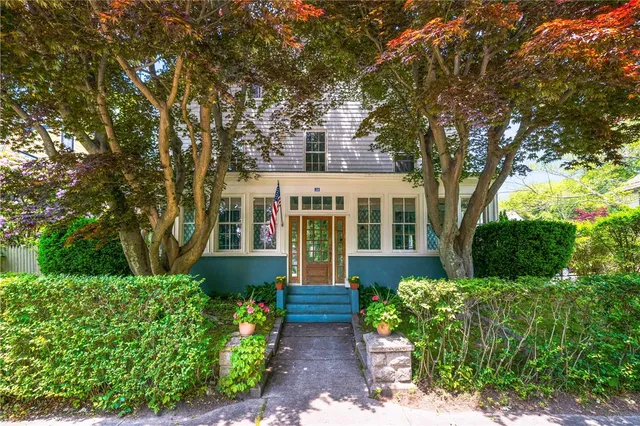 $2,190,000 | 24 Old Beach Road, Newport, RI 02840