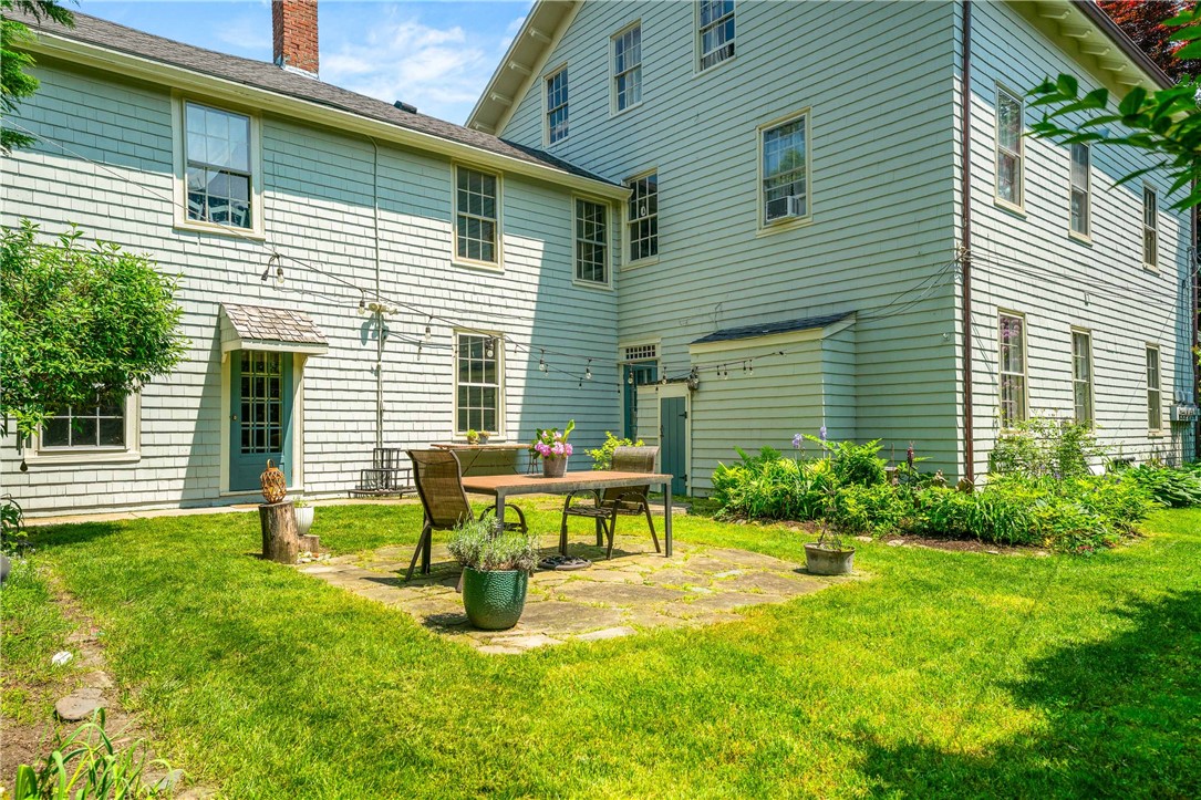 24 Old Beach Road Newport, RI 02840 - Photo 21 of 24