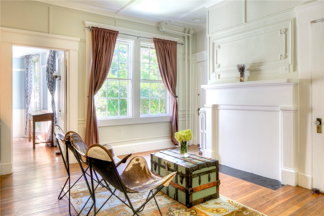 24 Old Beach Road Newport, RI 02840 - Photo 10 of 24