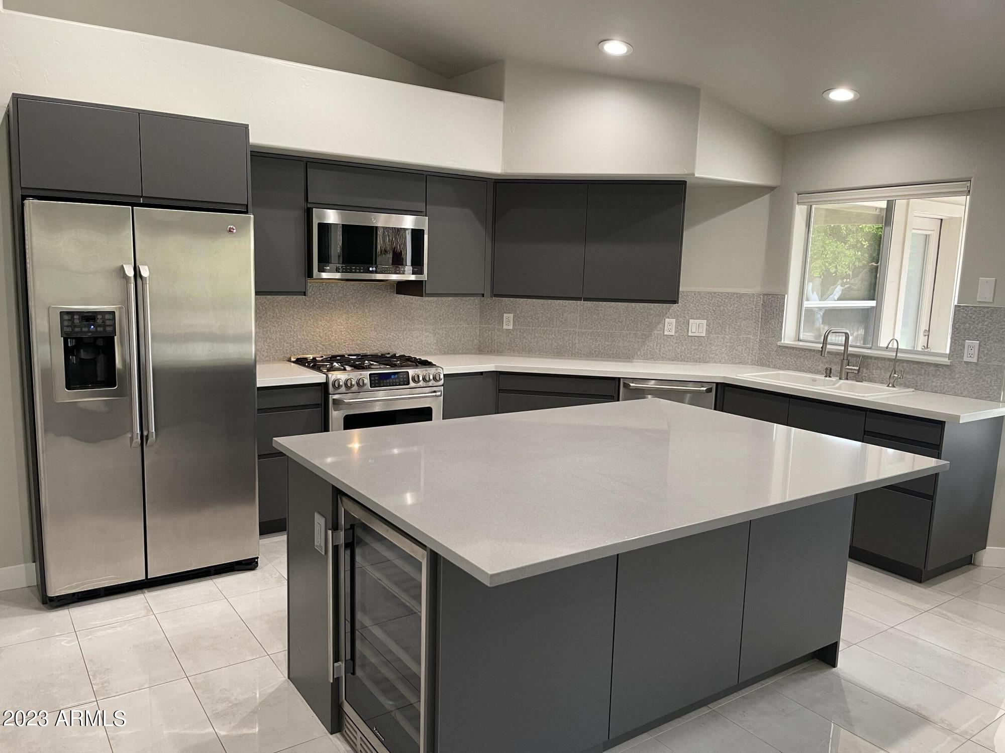 2629 East Mountain View Road Phoenix, AZ 85028 - Photo 2 of 28 IMG_2040