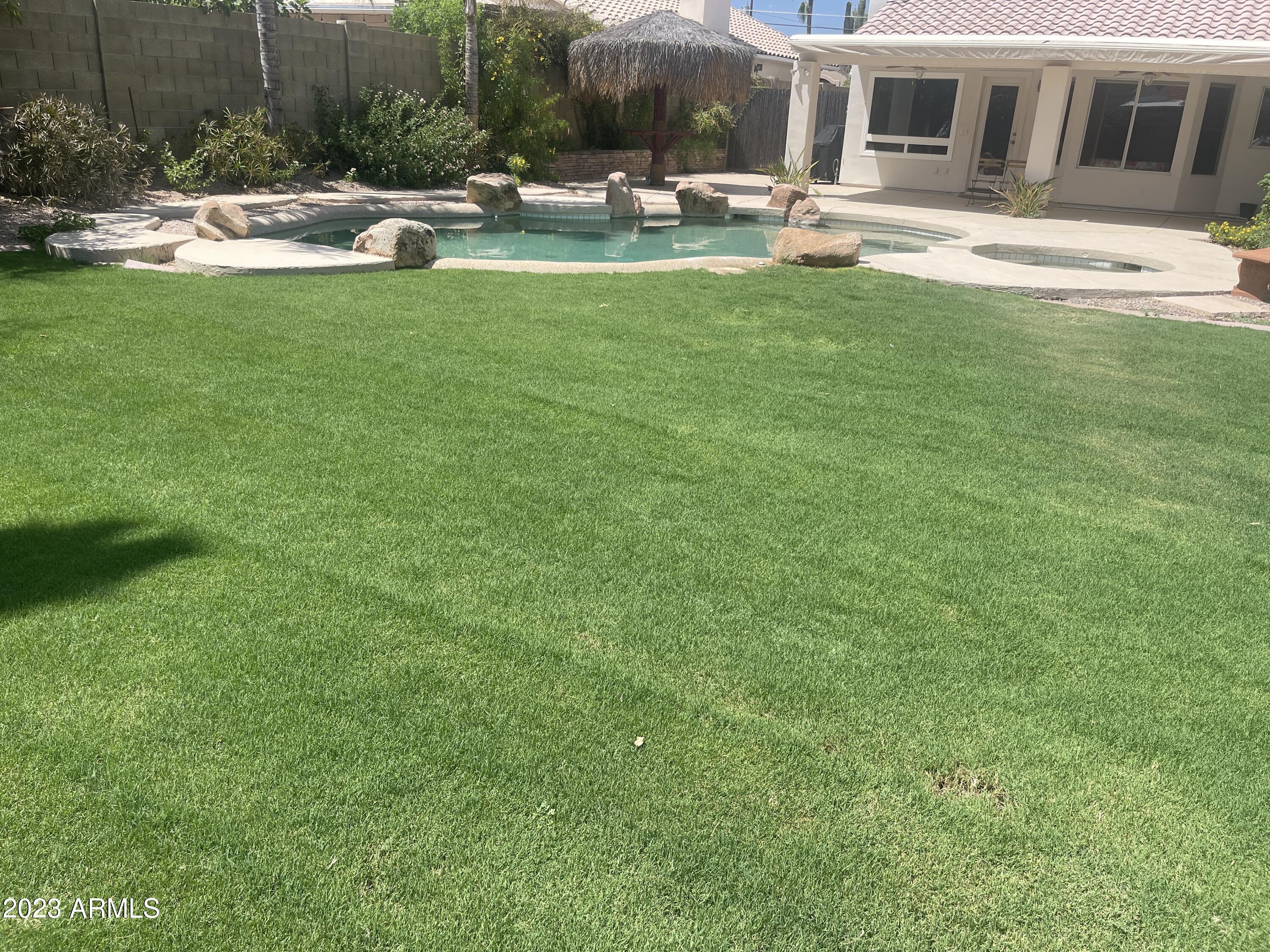 2629 East Mountain View Road Phoenix, AZ 85028 - Photo 25 of 28 3B276592-65D7-42C7-98BC-B6293125428D_1_1