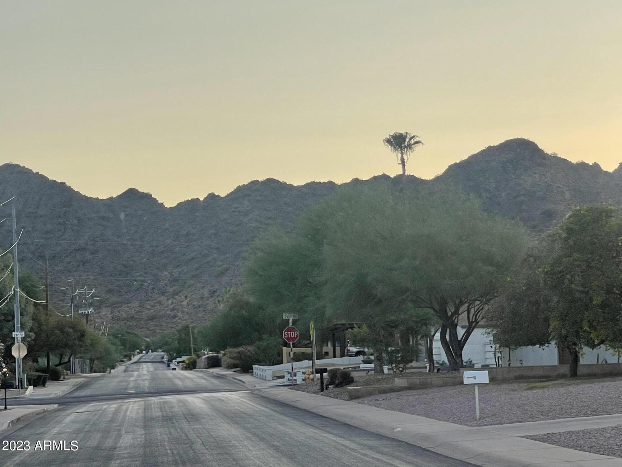 2629 East Mountain View Road Phoenix, AZ 85028 - Photo 10 of 28 42F8CE66-E60D-4461-817F-FF58EB3B4F79