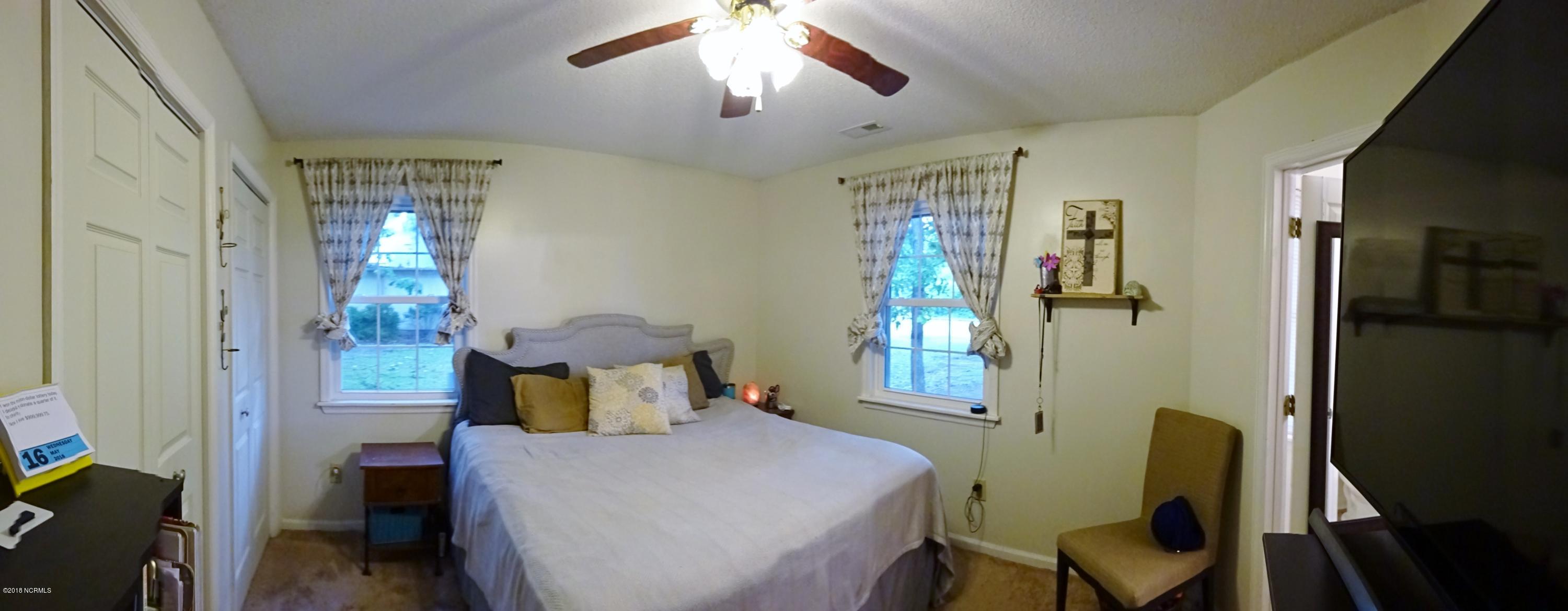 238 Bannermans Mill Road Richlands, NC 28574 - Photo 16 of 32 DSC07177