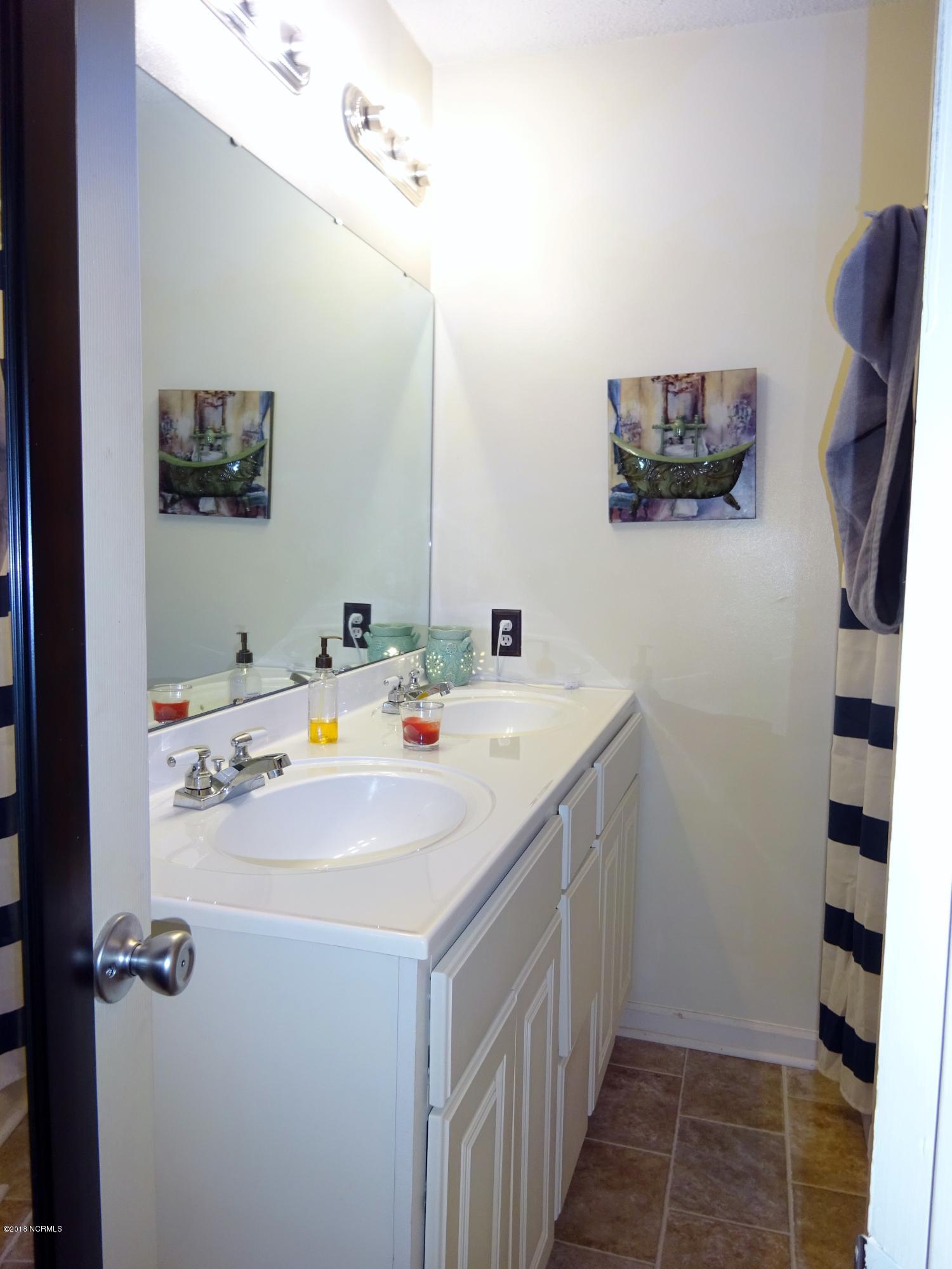 238 Bannermans Mill Road Richlands, NC 28574 - Photo 19 of 32 DSC07180