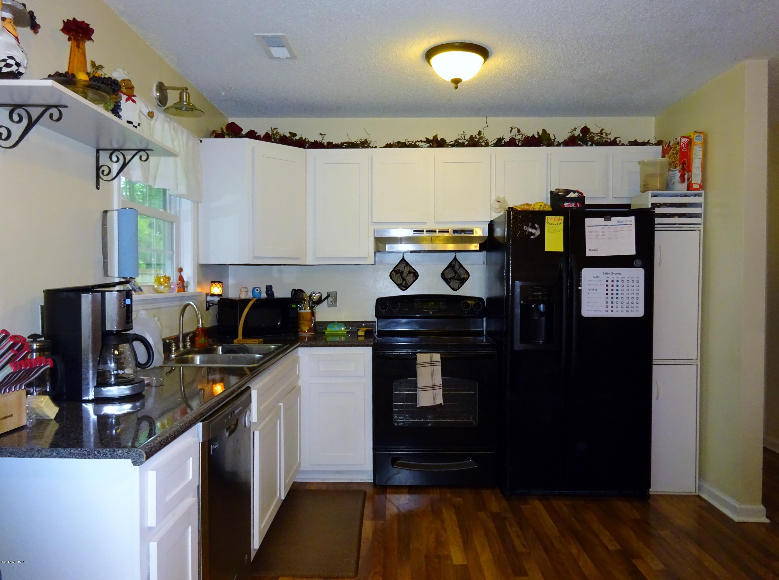 238 Bannermans Mill Road Richlands, NC 28574 - Photo 8 of 32 DSC07169