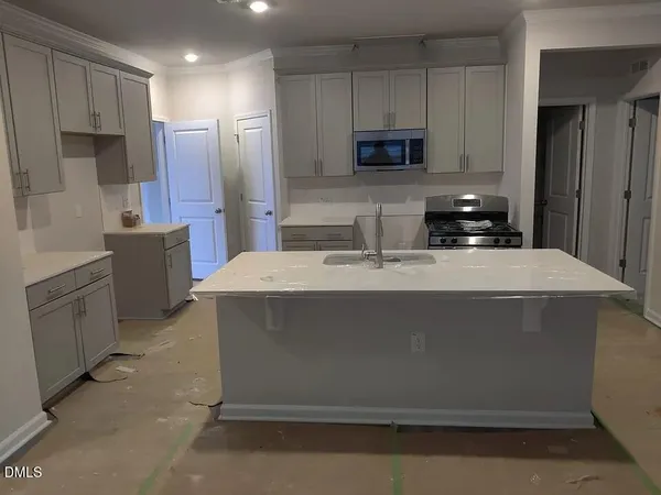$2,095 | 956 Maple Br Circle, Graham, NC 27253