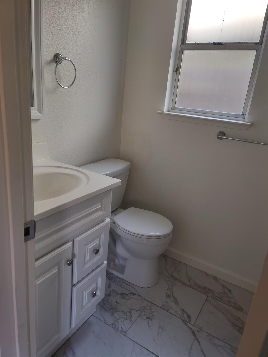 3441 Rancho Rio Way Sacramento, CA 95834 - Photo 5 of 27 Gallery Image 5