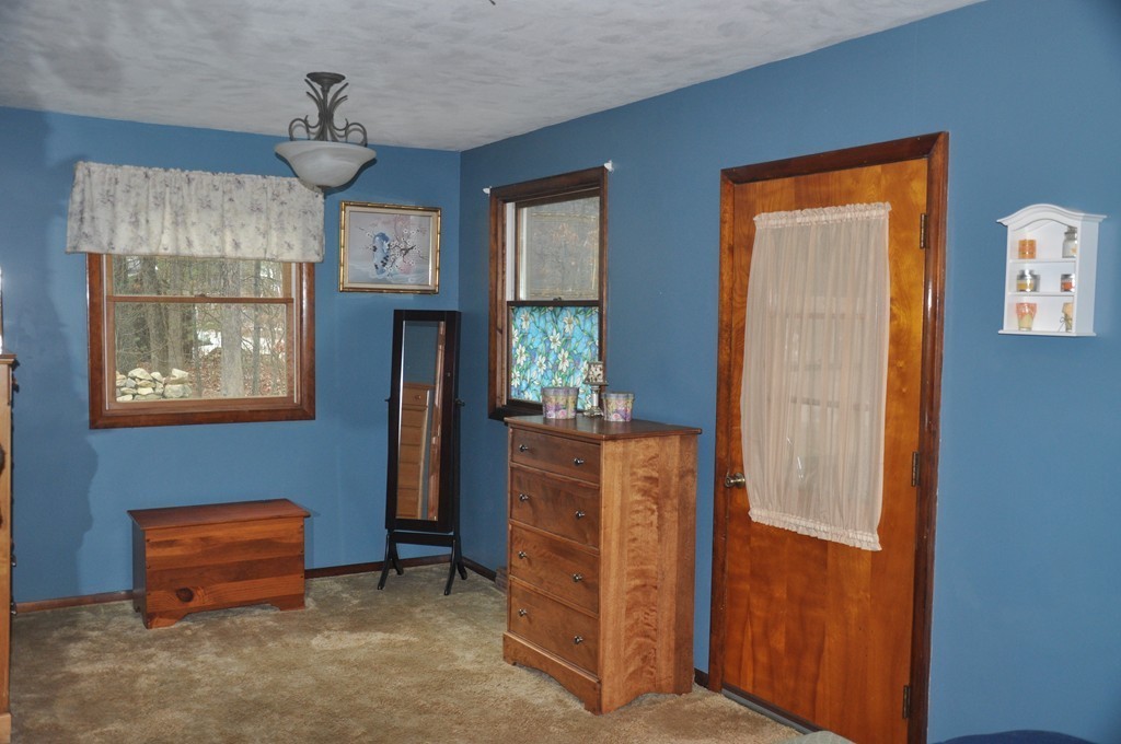 5 Larson Road Wilmington, MA 01887 - Photo 17 of 30 Gallery Image 17