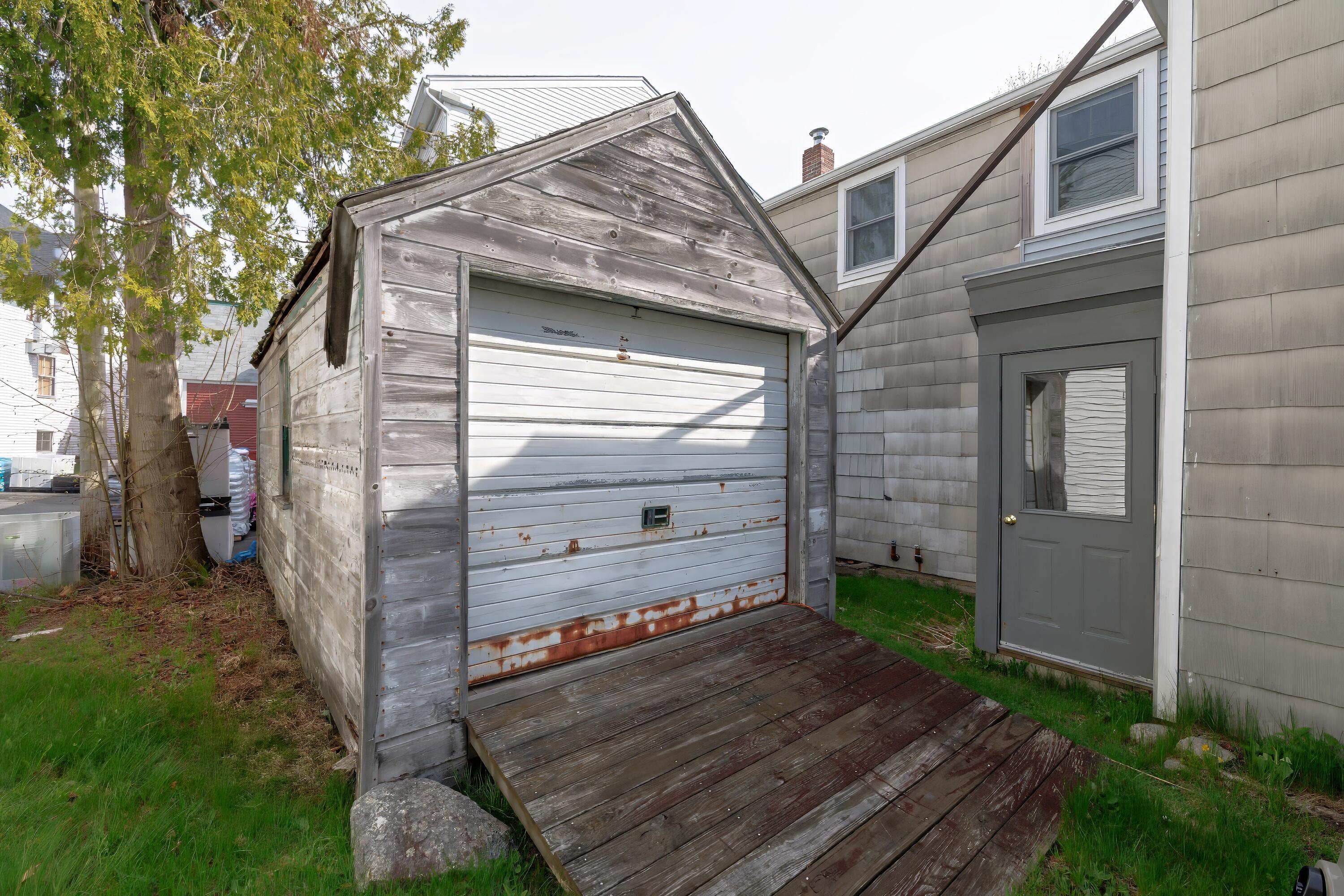 6 Sea Street Mount Desert, ME 04662 - Photo 86 of 100 Single car garage