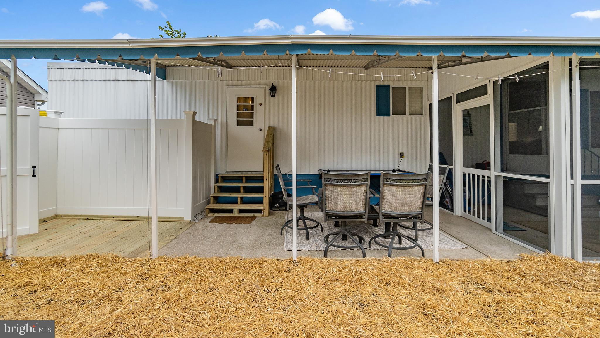 13324 Nantucket Road Ocean City, MD 21842 - Photo 4 of 45 a view of kitchen with furniture and a refrigerator