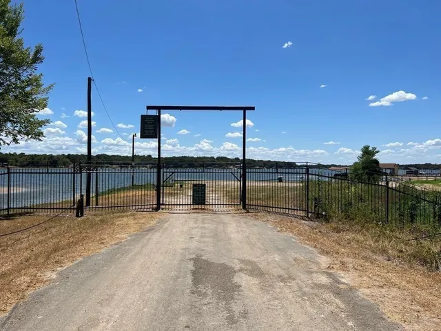 $15,000 | 145 Kiowa Drive, Mabank, TX 75156