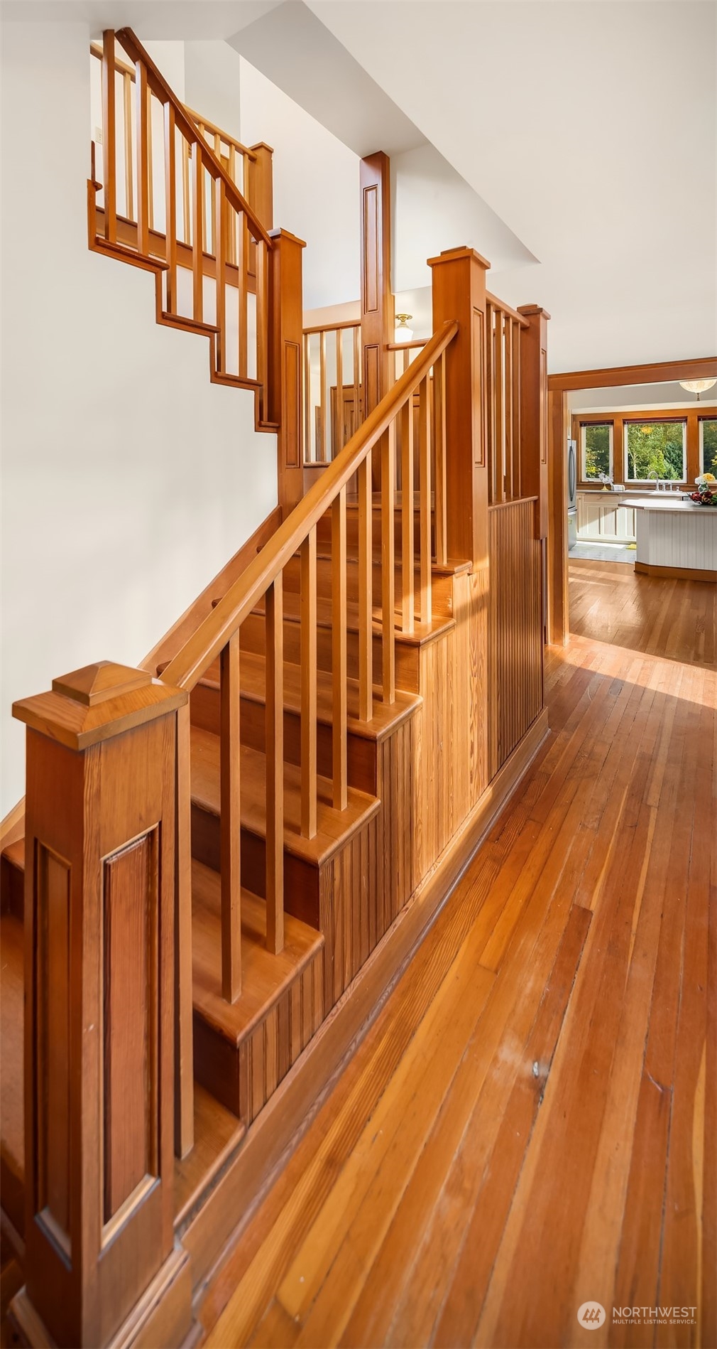 19589 Kelleher Road Burlington, WA 98233 - Photo 21 of 39 a view of a balcony with staircase