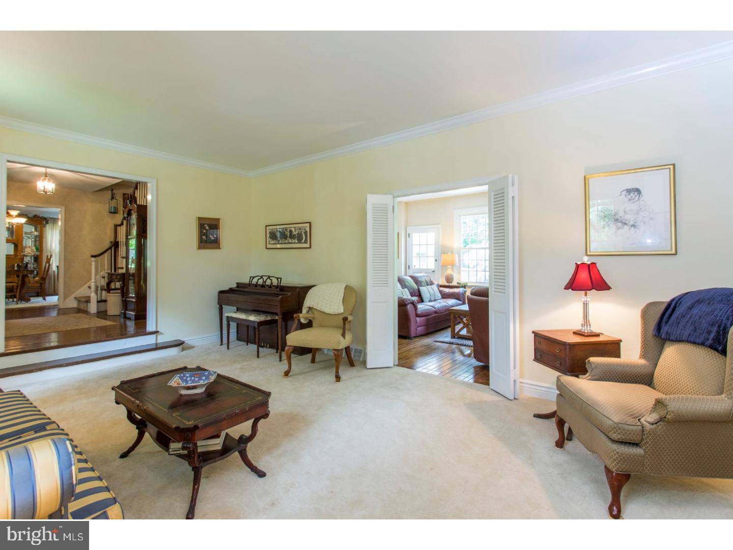 620 Lindley Road Glenside, PA 19038 - Photo 5 of 24 Living Room