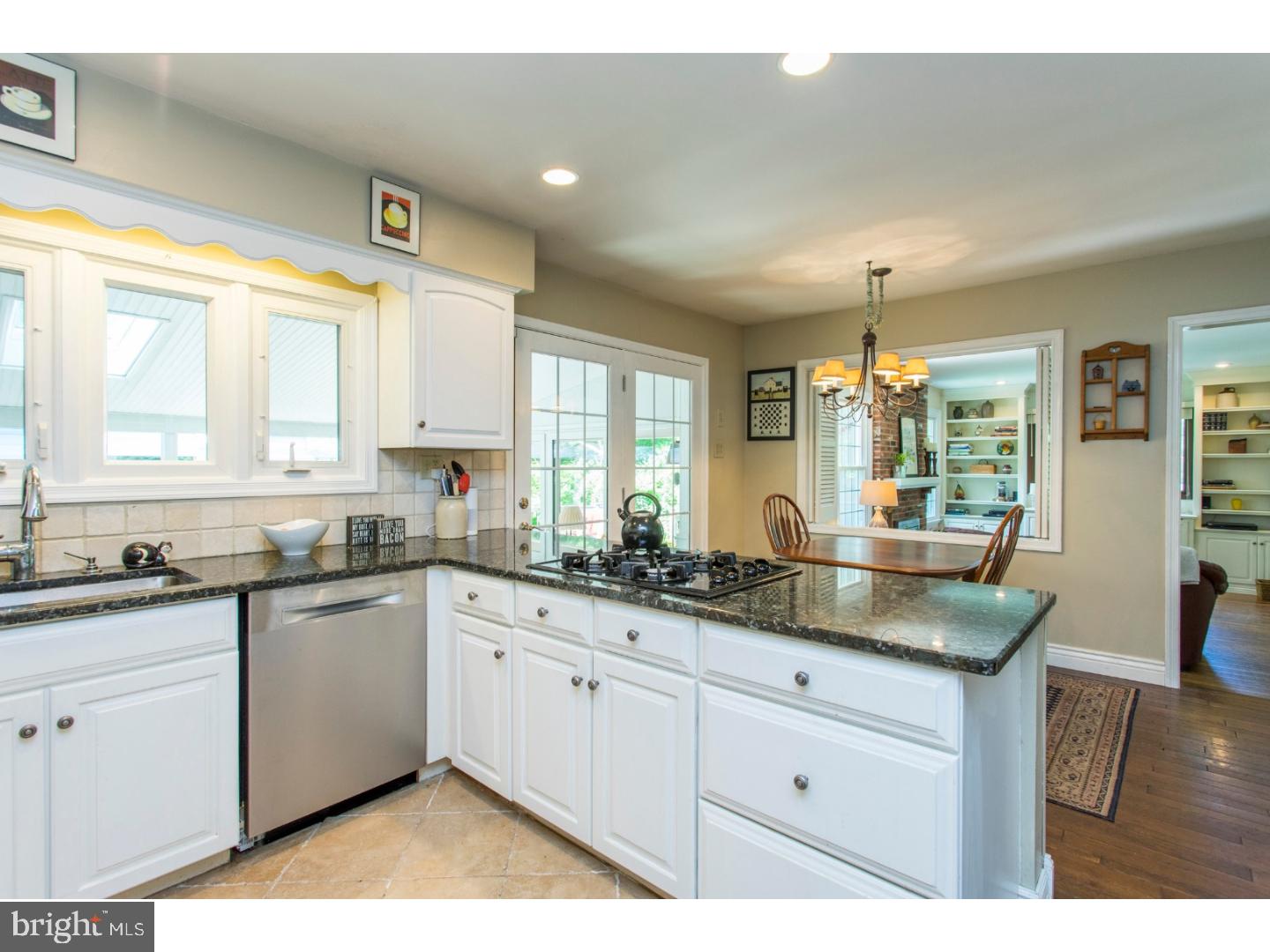 620 Lindley Road Glenside, PA 19038 - Photo 6 of 24 Kitchen