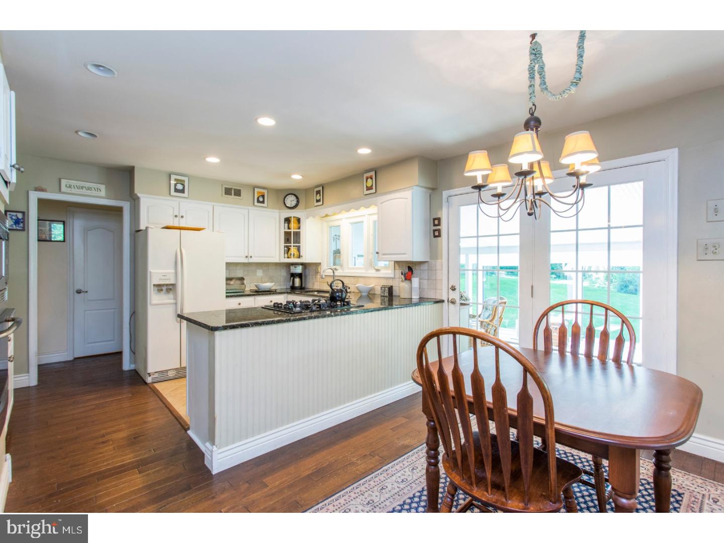 620 Lindley Road Glenside, PA 19038 - Photo 8 of 24 Kitchen
