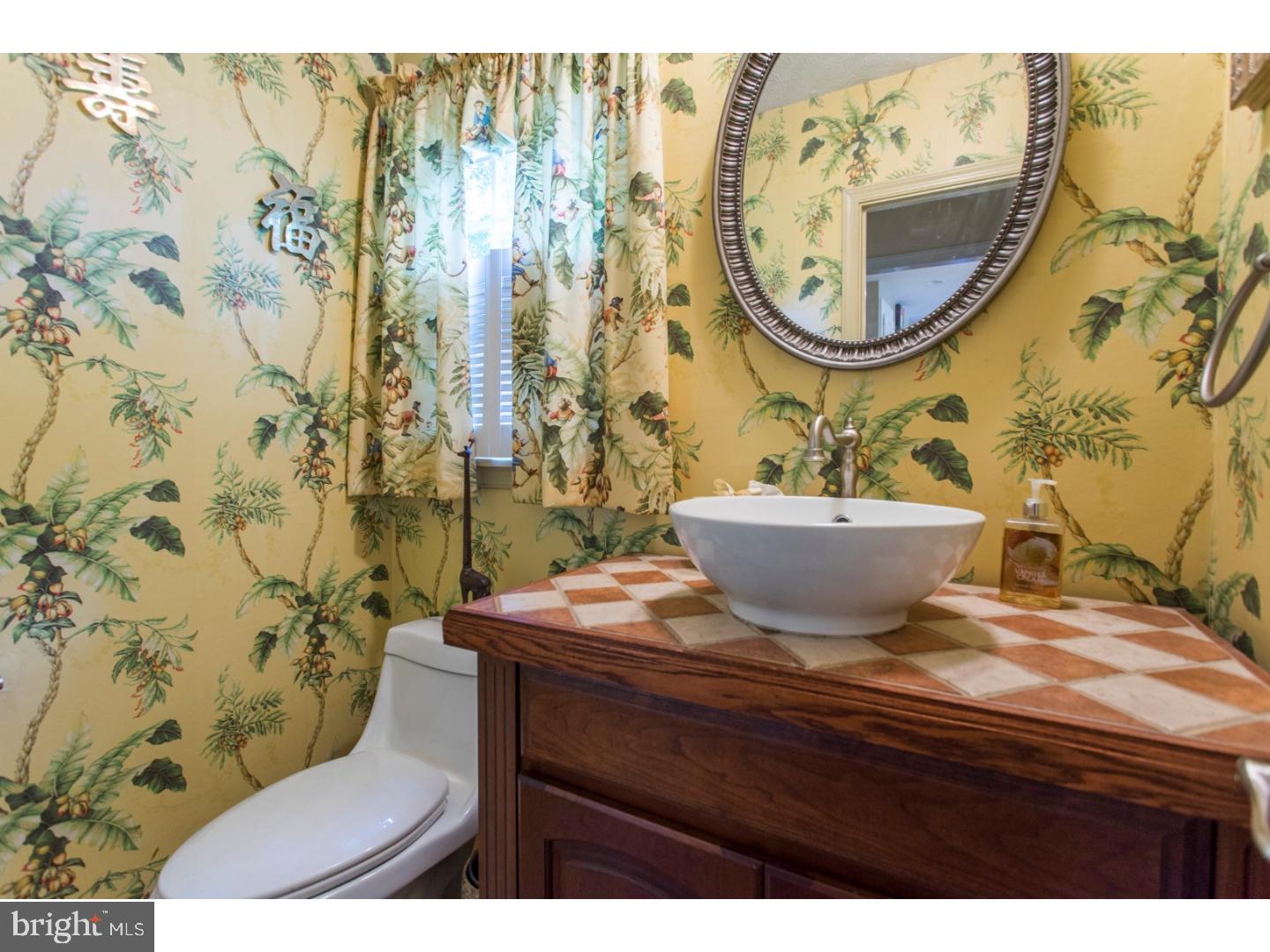 620 Lindley Road Glenside, PA 19038 - Photo 10 of 24 Half Bath
