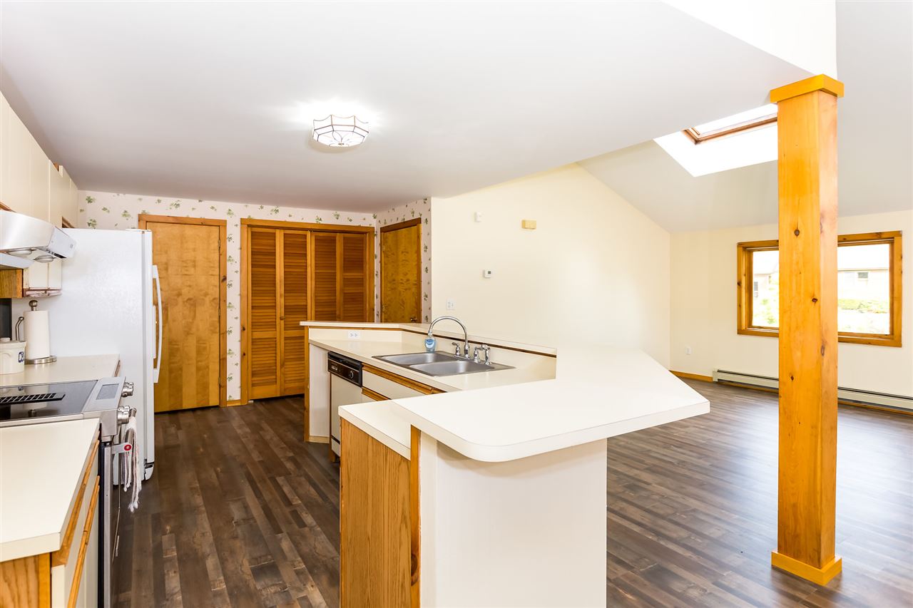 29 Hemlock Street Rochester, NH 03867 - Photo 11 of 40