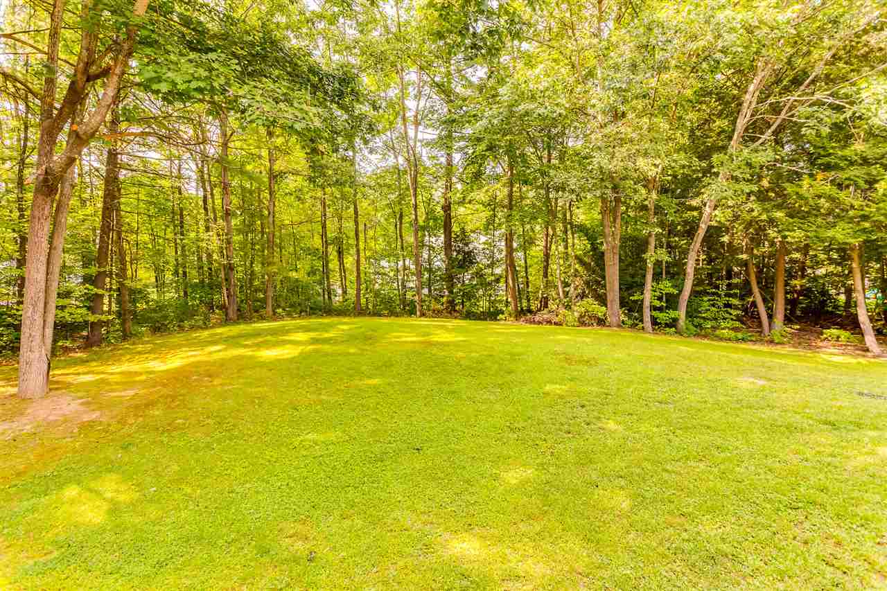 29 Hemlock Street Rochester, NH 03867 - Photo 23 of 40