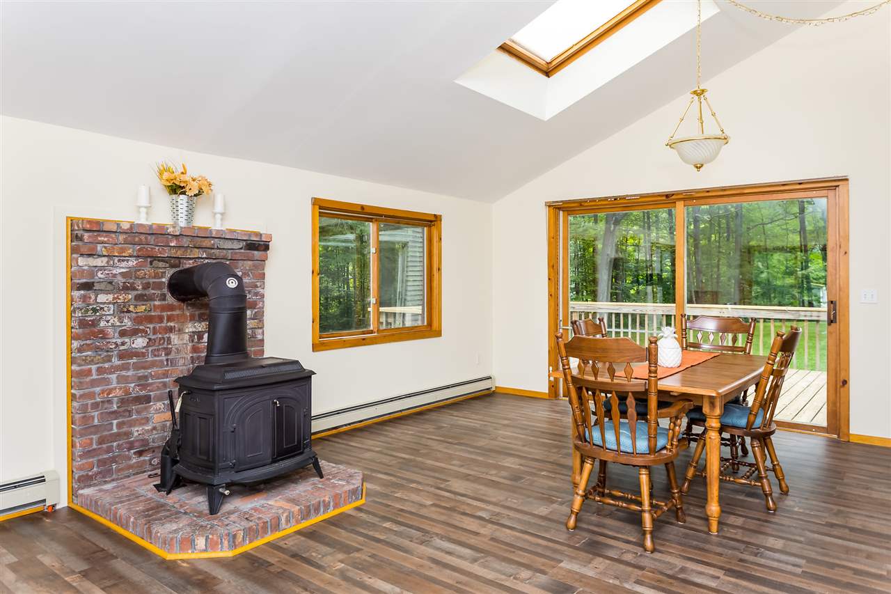 29 Hemlock Street Rochester, NH 03867 - Photo 4 of 40