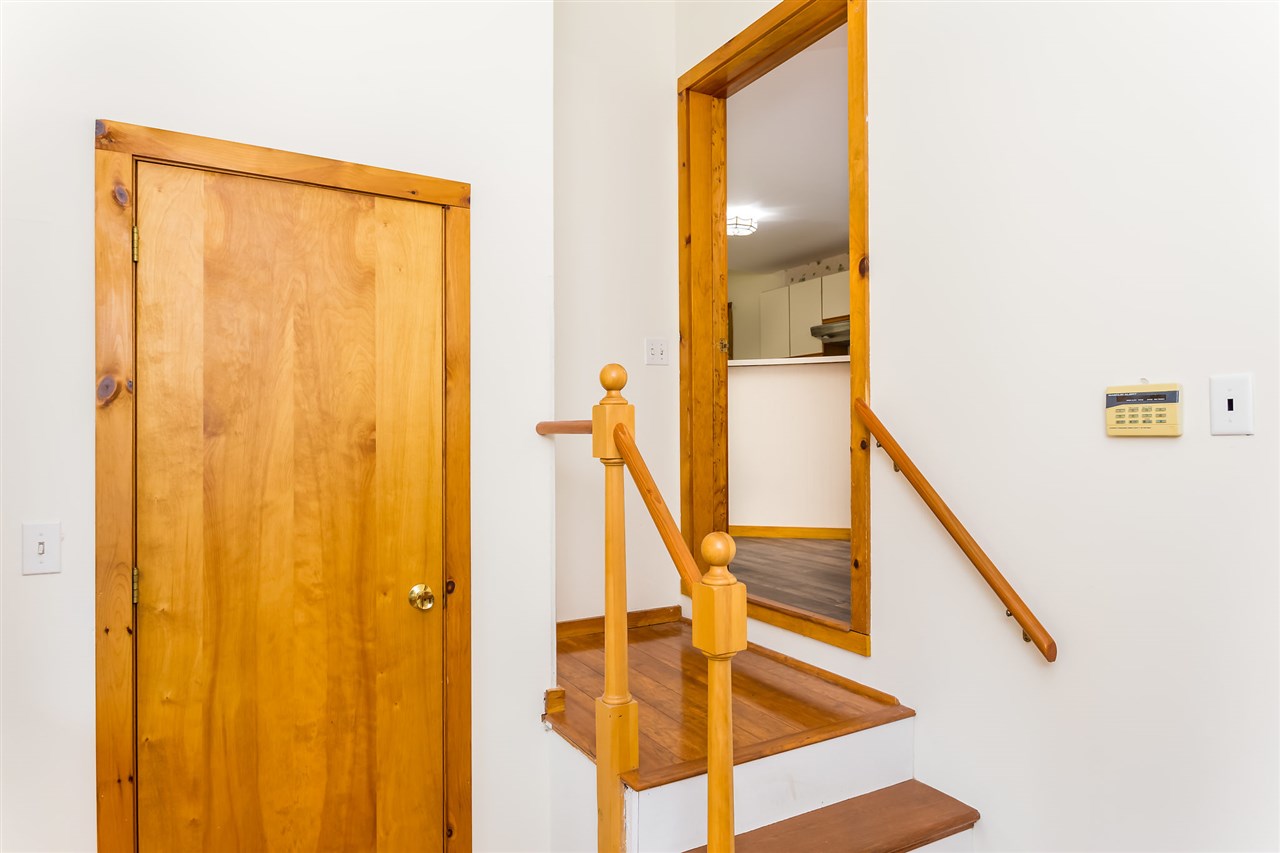 29 Hemlock Street Rochester, NH 03867 - Photo 6 of 40