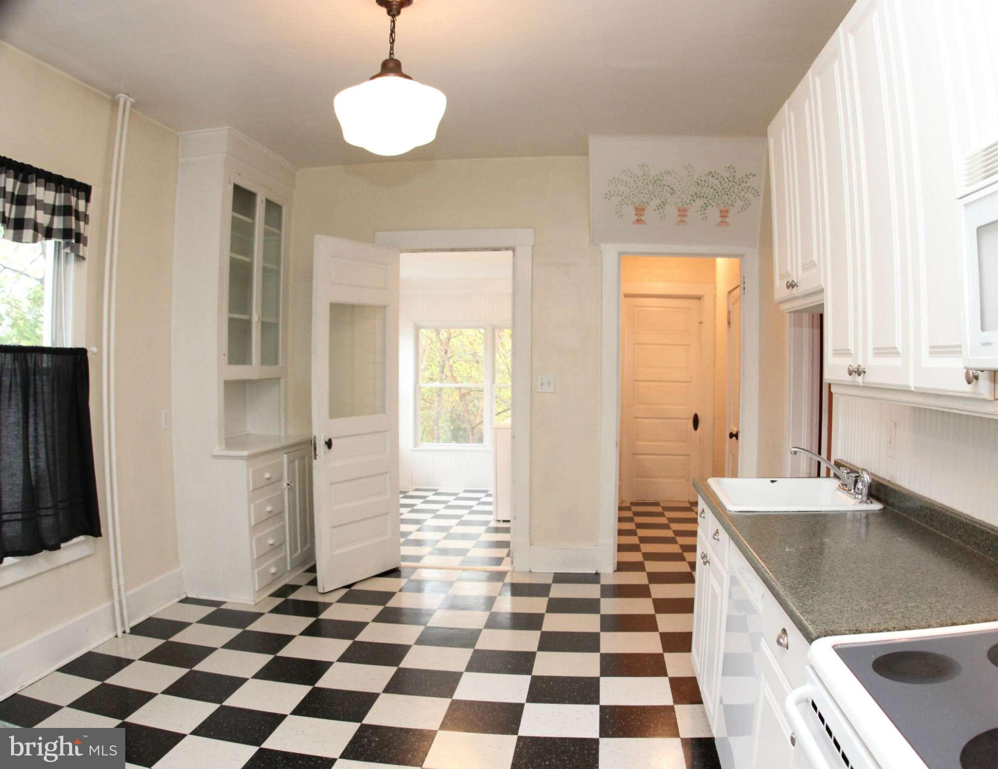 271 Paradise Road Aberdeen, MD 21001 - Photo 13 of 29 Kitchen