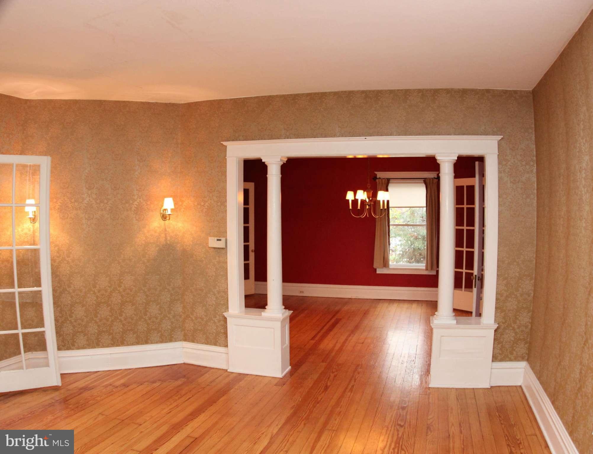 271 Paradise Road Aberdeen, MD 21001 - Photo 5 of 29 Sitting Room