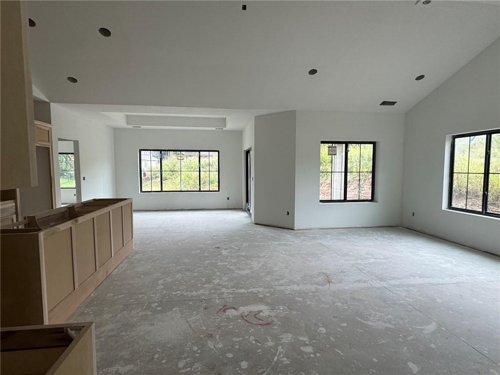 1970 Harvest Road Liberty, MO 64068 - Photo 4 of 13 Gallery Image 4