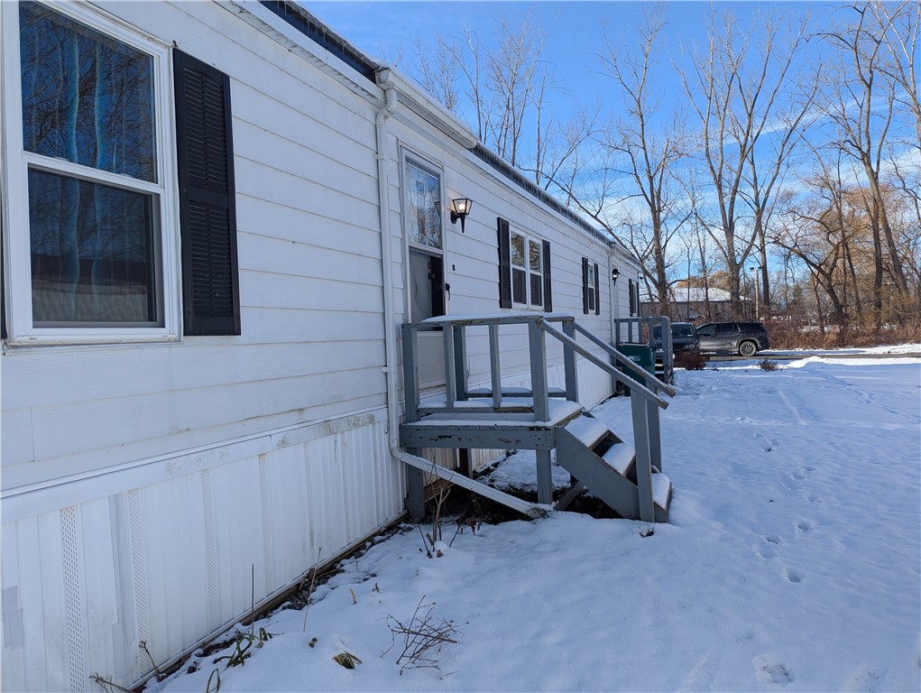 14 Edgewood Drive Ridgeway, NY 14103 - Photo 3 of 15