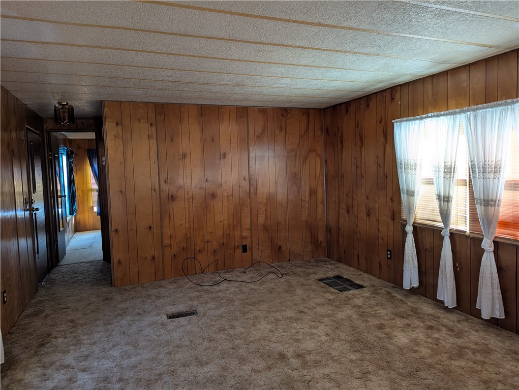 14 Edgewood Drive Ridgeway, NY 14103 - Photo 9 of 15