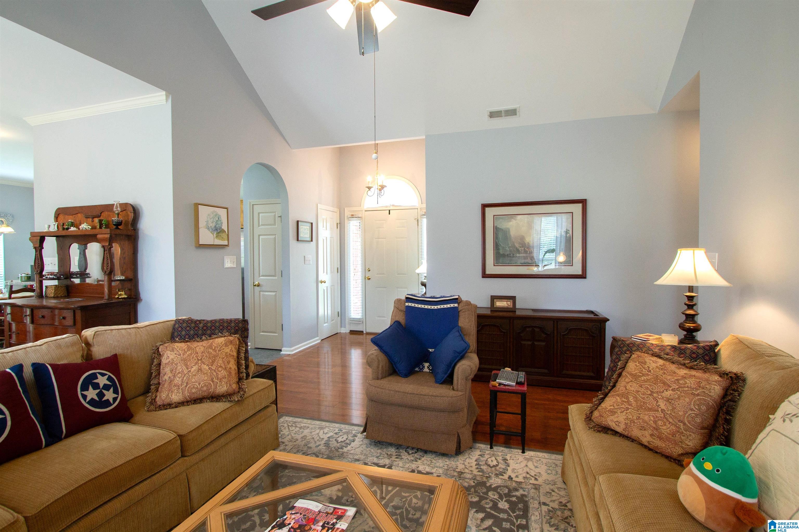 276 Victoria Station Alabaster, AL 35114 - Photo 7 of 38