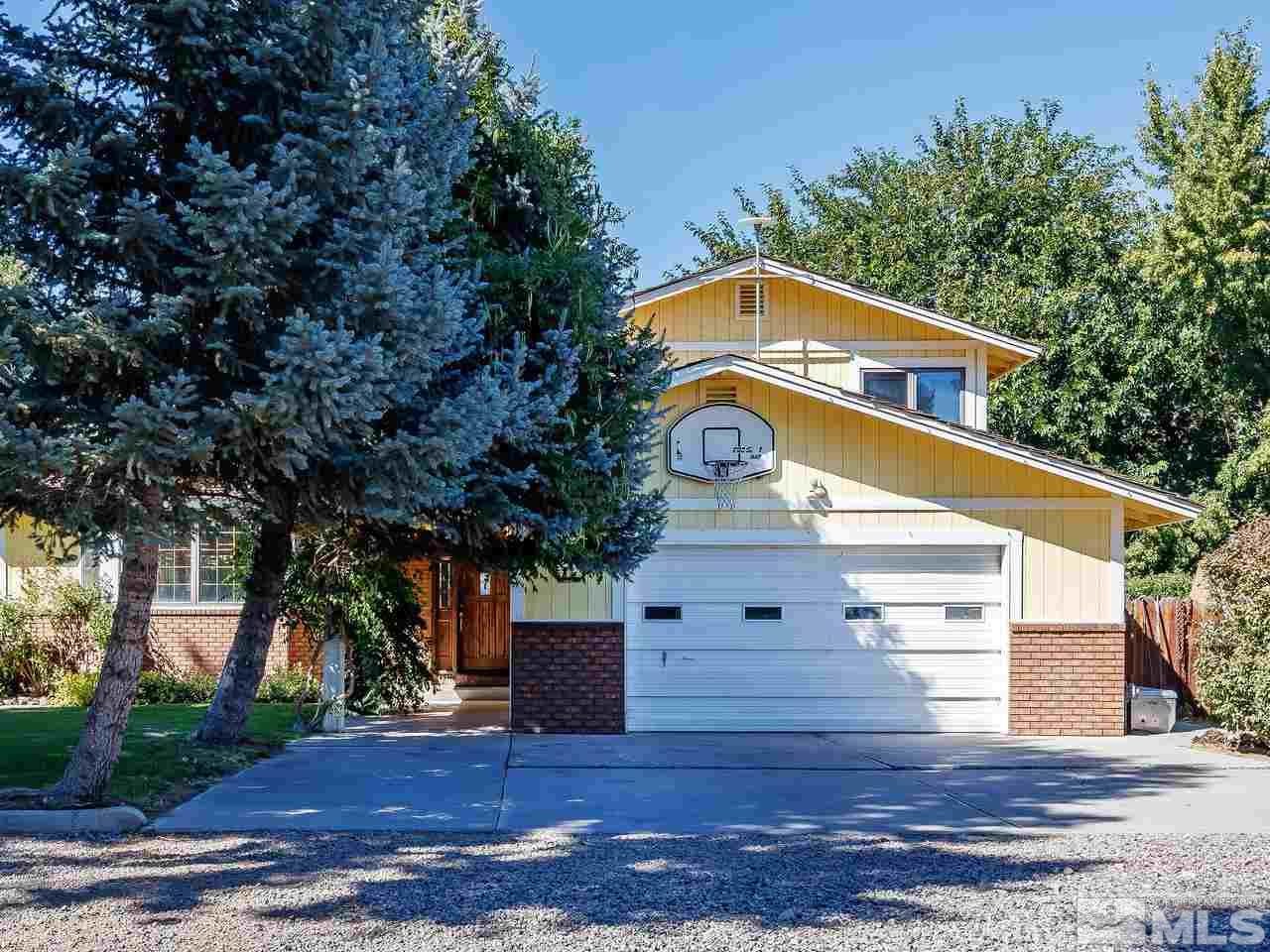 3258 Bottom Road Fallon, NV 89406 - Photo 1 of 25 a front view of house with yard
