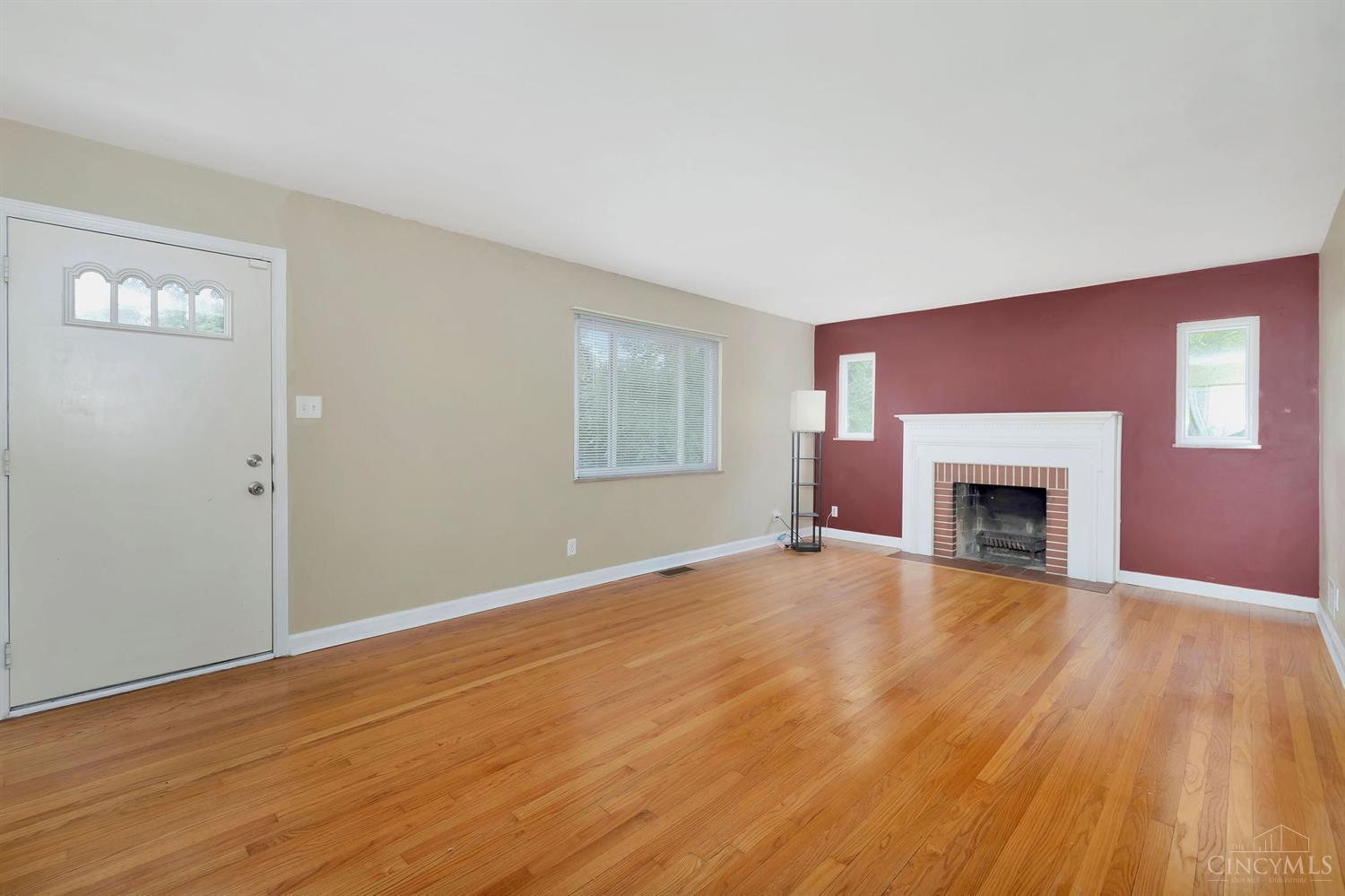 3796 Blue Rock Road Cincinnati, OH 45247 - Photo 5 of 44