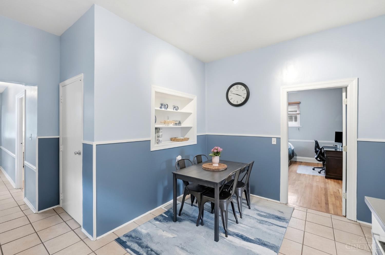 3826 Watterson Road Fairfax, OH 45227 - Photo 16 of 38