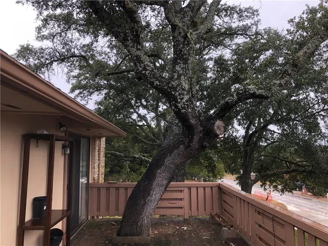 $1,250 | 1 Oaks Place, Lago Vista, TX 78645