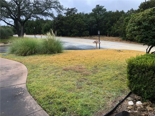 $1,250 | 1 Oaks Place, Lago Vista, TX 78645