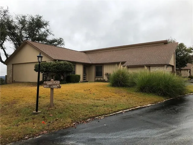 $1,250 | 1 Oaks Place, Lago Vista, TX 78645