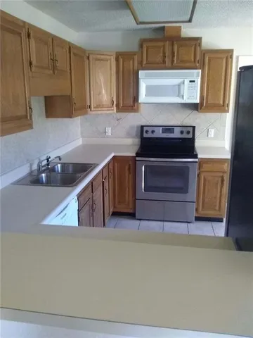 $1,250 | 1 Oaks Place, Lago Vista, TX 78645