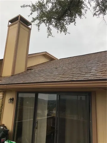 $1,250 | 1 Oaks Place, Lago Vista, TX 78645